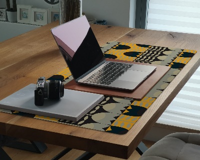 Podložka na písací stôl Tulipány vyšívací vzor