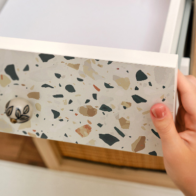 Lepiaca tapeta na nabytok Kamenina