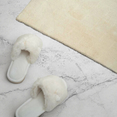 Samolepiaci panel na stenu Mramorový vzor v bielej elegancii