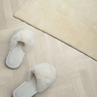 Samolepiaci panel na stenu Vzor rybej kosti na dreve