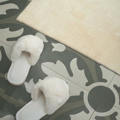 Obdĺžnikový panel na stenu Rastlinný motív na dlažbe