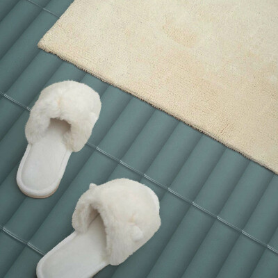 Samolepiaci panel na stenu Vertikálne pruhy v paralelnom usporiadaní