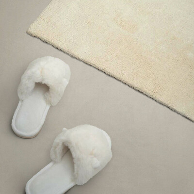 Samolepiaci panel na stenu Svetlý krém