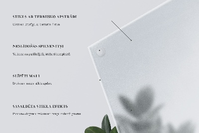 Sklenená okrúhla polopriehľadná doska na stôl