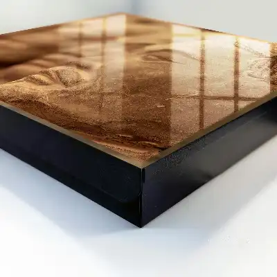 Historická socha s jasnými detailmi