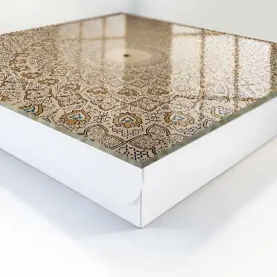 Zdobená mandala symetrie a elegancie