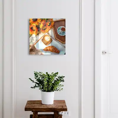 Ranné chvíle s kávou, croissant