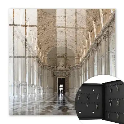 Klasická architektúra s elegantnými dekoráciami
