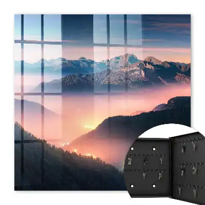 Horská panoráma s mestskými svetlami