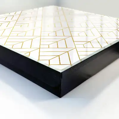 Štýlová geometria v žiarivých farbách