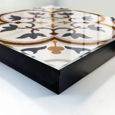 Geometrická elegancia béžovej a sivej