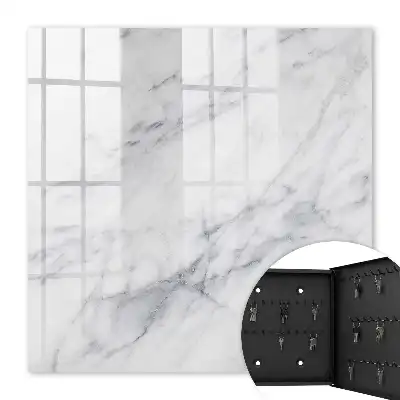 Mramorová elegancia s bielym pozadím