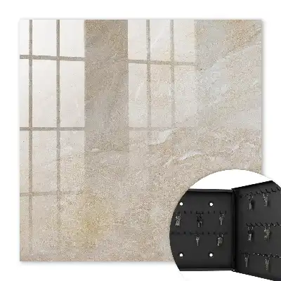 Minerálna elegancia s bielym pozadím