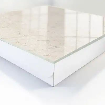 Mramorová elegancia s krémovou harmóniou