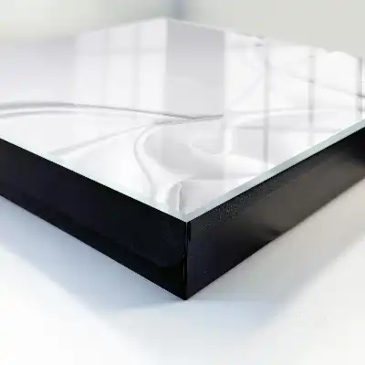 Saténový posteľný materiál minimalistický