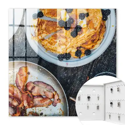 Domáce raňajky so slaninou na dreve