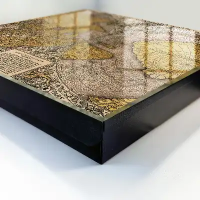Stará mapa s detailnými ornamentmi