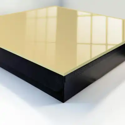 Elegantná dekorácia v horčicovej farbe pre zútulnenie domova