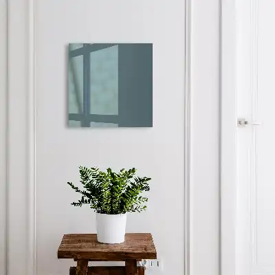 Moderná elegantná dekorácia v tlmenej tyrkysovej farbe
