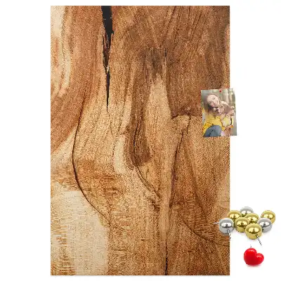 Nástenka s prírodnou textúrou dreva