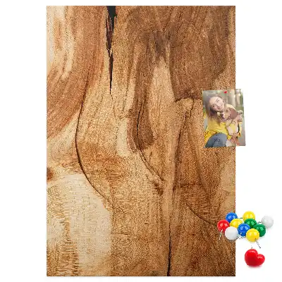 Nástenka s prírodnou textúrou dreva
