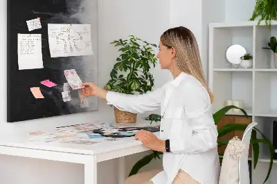 Nástenná korková nástenka v tvare obláčika