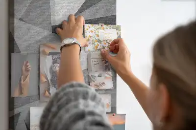 Korková nástenka Geometrická kompozícia
