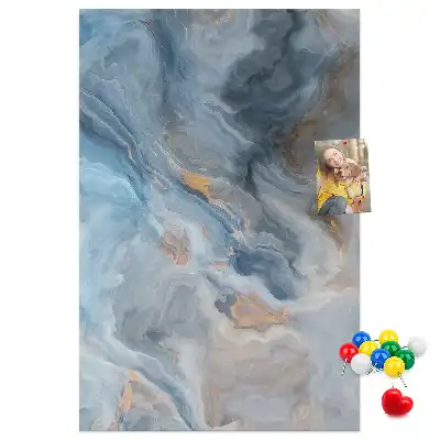 Nástenka s mramorovým vzorom