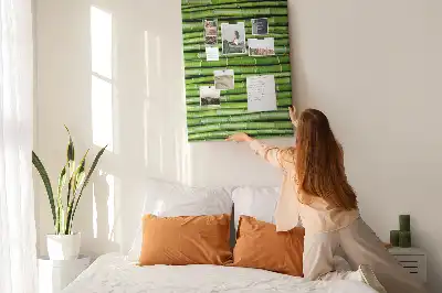 Bambusová nástenná korková tabuľa