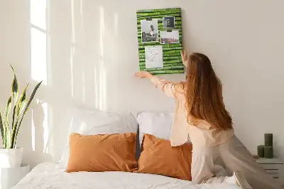 Bambusová nástenná korková tabuľa