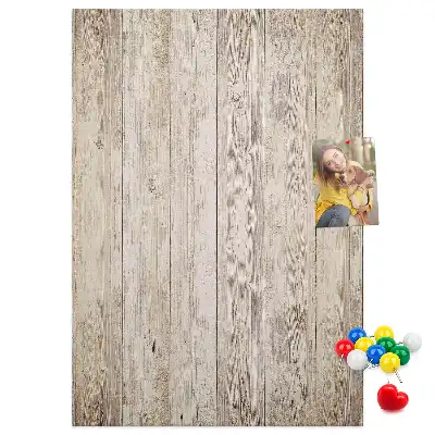 Drevená nástenka z parketových dosiek