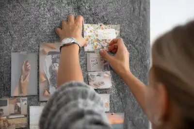 Korková tabuľa so štruktúrou skaly