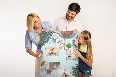 Nástenná korková tabuľa na plánovanie dovolenky