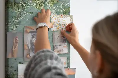 Korková tabuľa s motívom kytice gypsofily