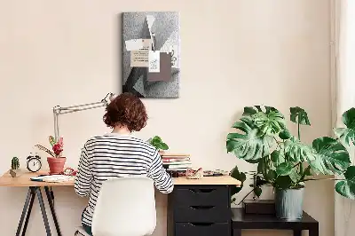 Korková tabuľa s motívom abstraktnej geometrie