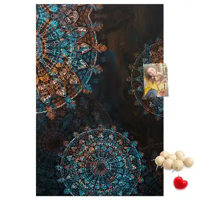 Dekoratívna korková nástenka s motívom mandaly