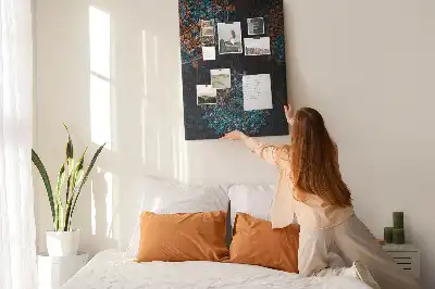 Dekoratívna korková nástenka s motívom mandaly