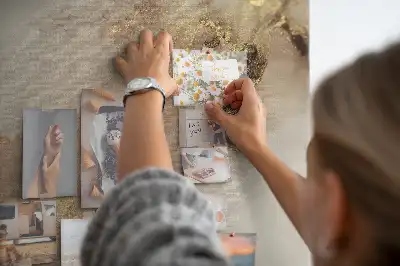Korková tabuľa s motívom lesklého mramoru