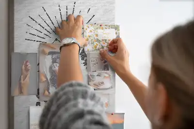 Nástenka s motívom Zostaň divokou horou