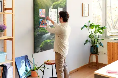 Korková tabuľa s motívom skalného vodopádu