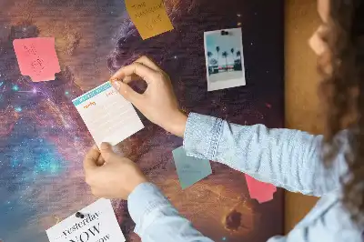 Nástenná korková nástenka s motívom vesmírnej galaxie