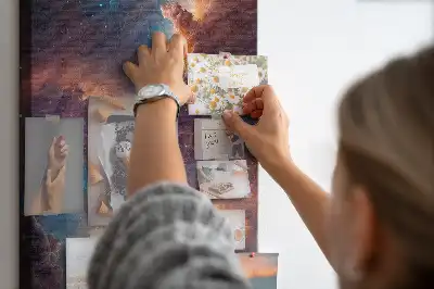 Nástenná korková nástenka s motívom vesmírnej galaxie