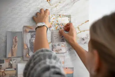 Dekoratívna korková tabuľa s motívom mramoru