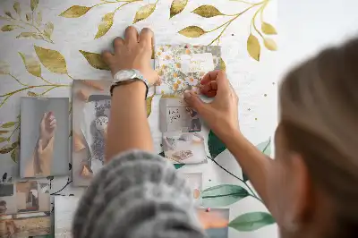 Korková tabuľa s kvetinovým vzorom