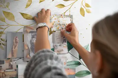 Korková tabuľa s kvetinovým vzorom