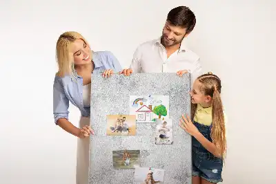Korková tabuľa s motívom betónovej steny