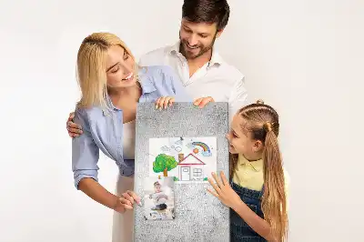 Korková tabuľa s motívom betónovej steny