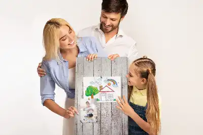 Korková tabuľa s dreveným rámom