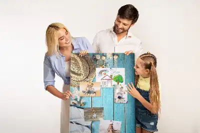 Detská nástenka s motívom letného klobúka a žabiek