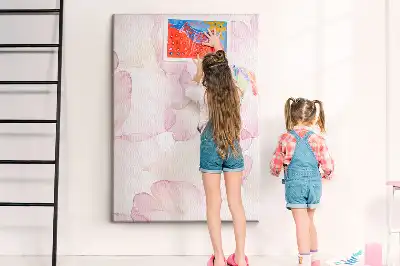 Nástenka s motívom kvetinových lístkov